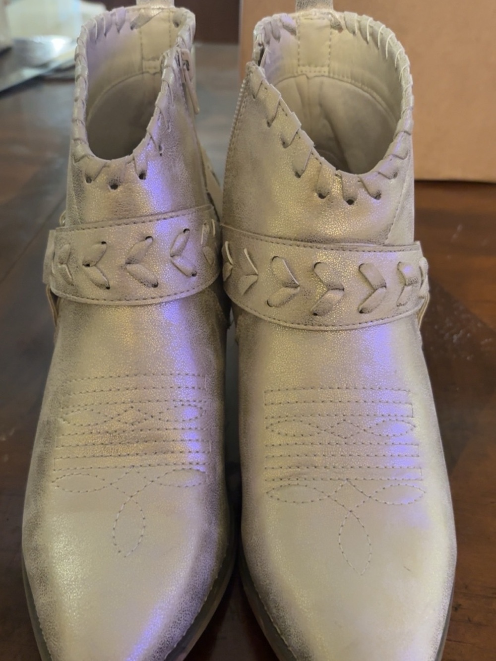 Women's Cream Western Ankle Boots - Casual Fashion Booties